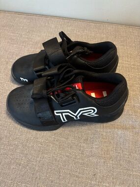 TYR Women’s L-1 Lifters